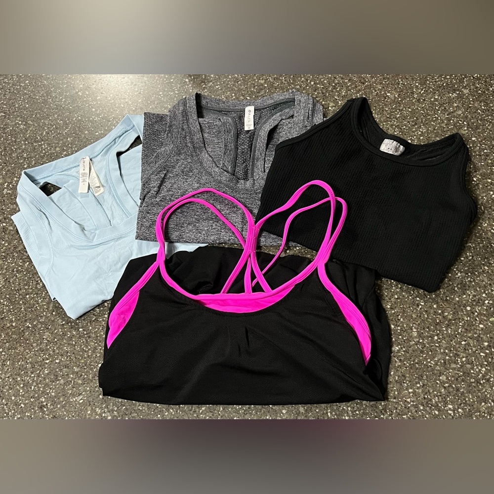 ATHLETA LOT BUNDLE (4) Sz M Activewear Tanks Momentum With Ease Signature Ribbed
